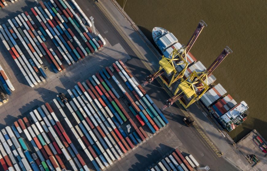 How Suez Canal Traffic Patterns Affect Global Shipping Rates